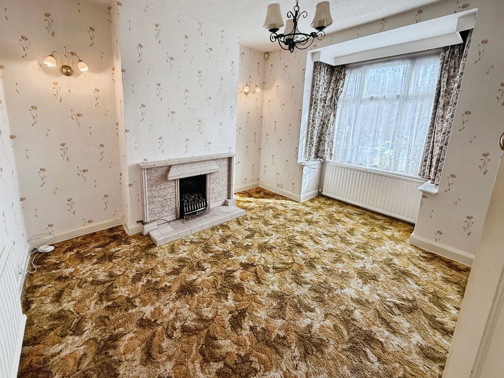 Property photo 3 of 18