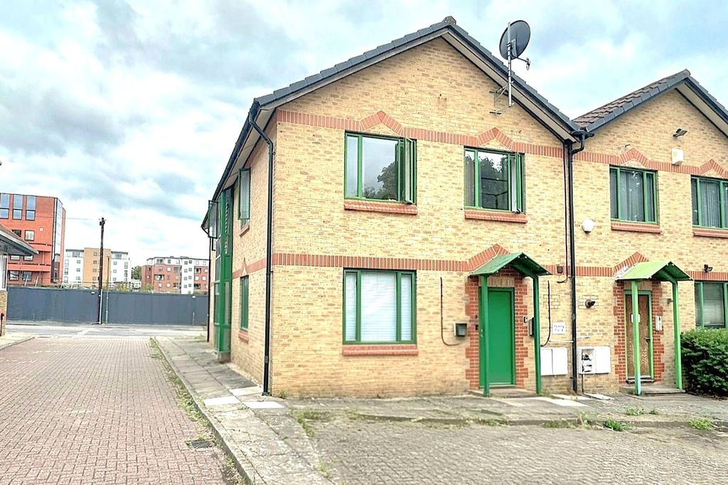 Property photo 1 of 8 Picture No. 10