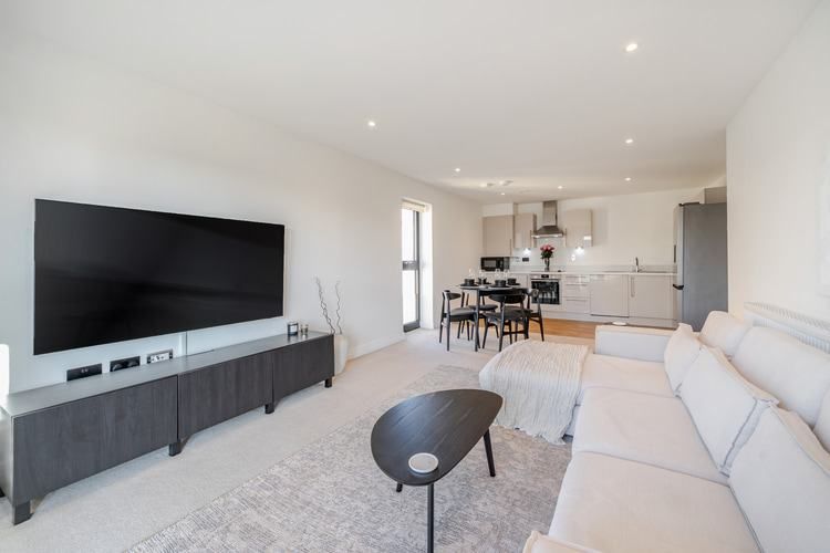 Property photo 3 of 19