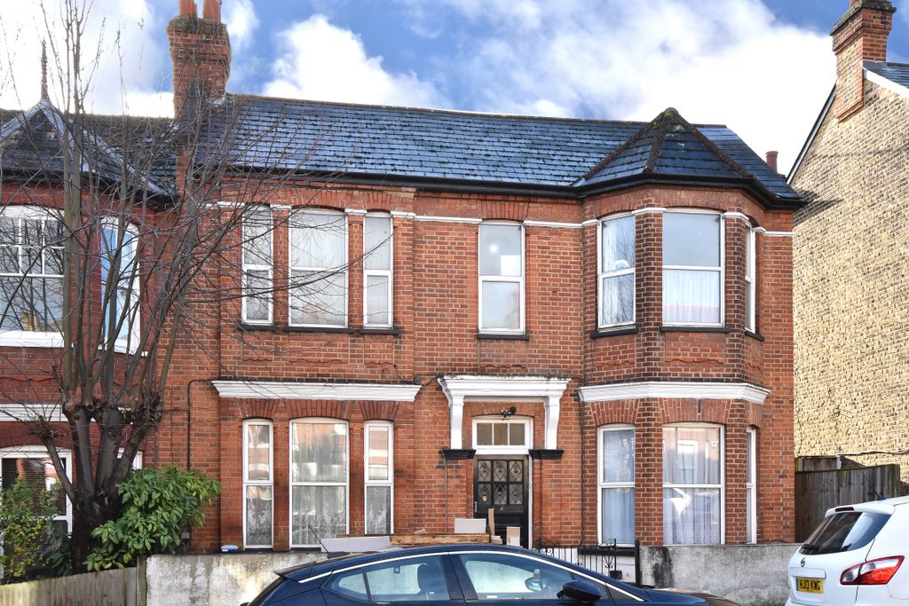 Property photo 1 of 6