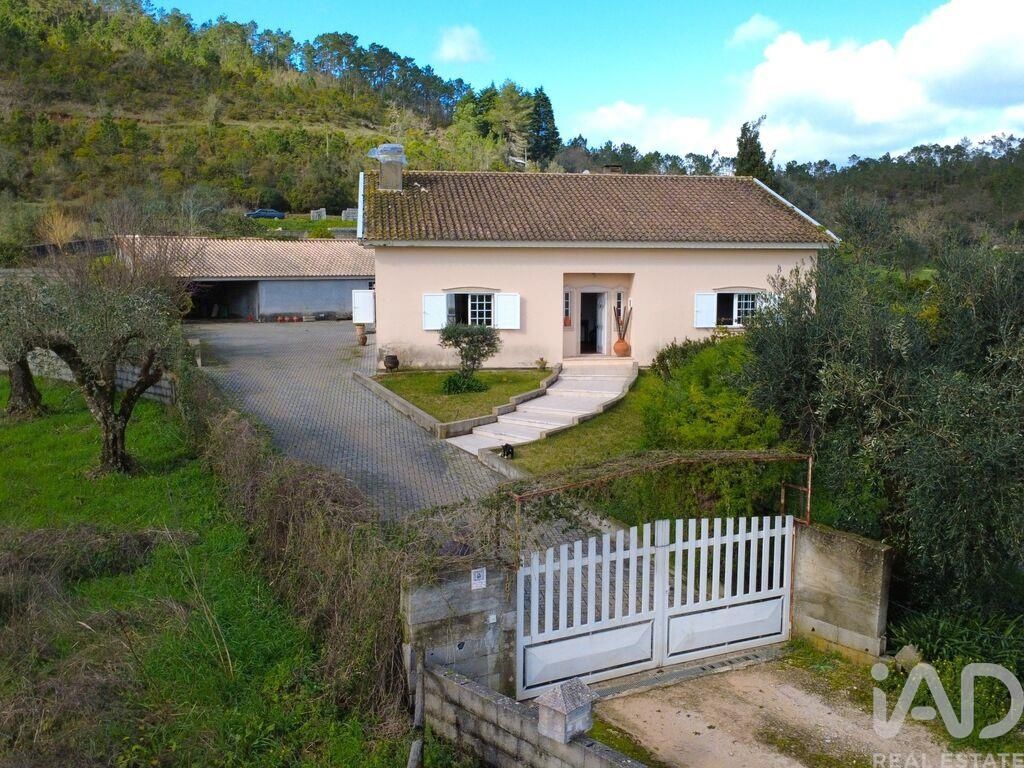 Property photo 1 of 40