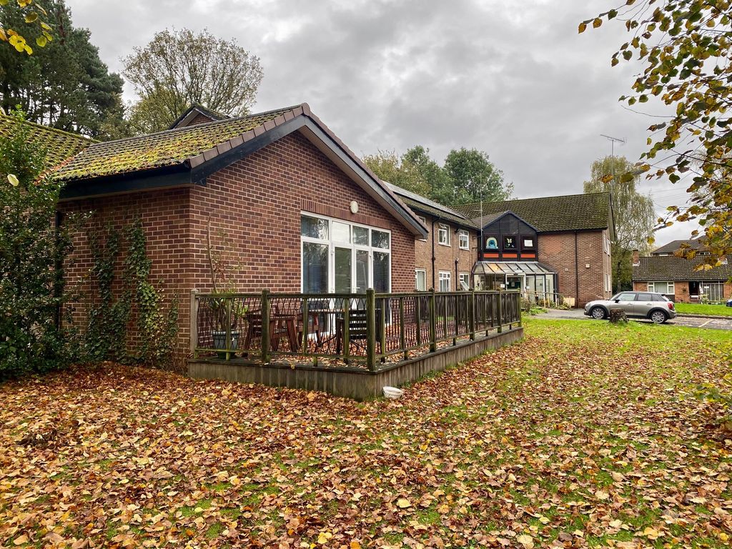 Property photo 1 of 5