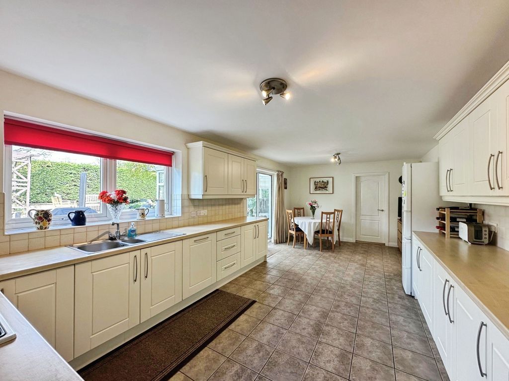 Property photo 2 of 27 Photo 23