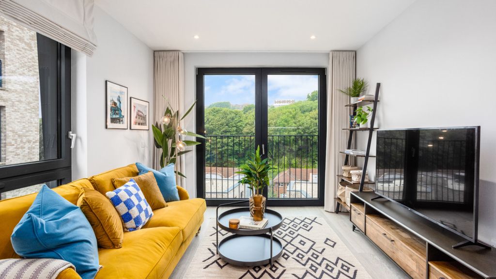 Property photo 3 of 8 Plot Image