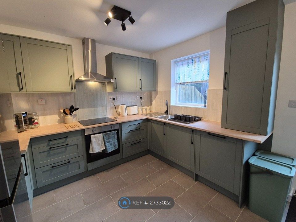 Property photo 1 of 13 Kitchen