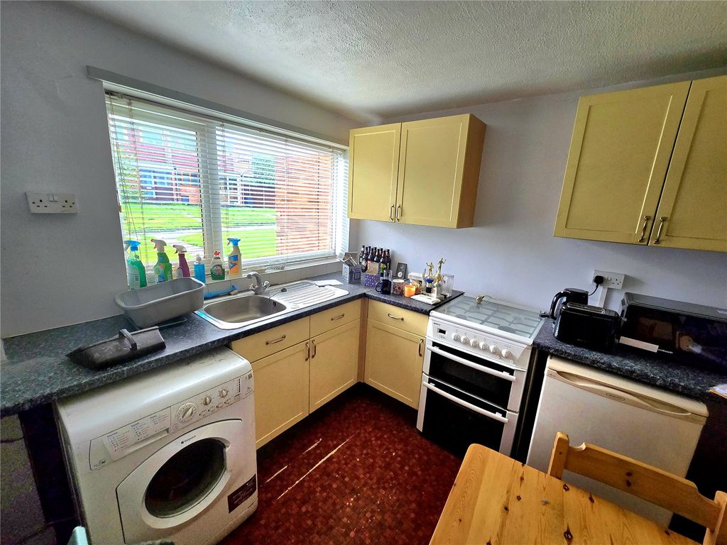 Property photo 3 of 8 Picture No. 23