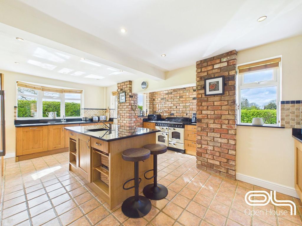 Property photo 2 of 36 Kitchen