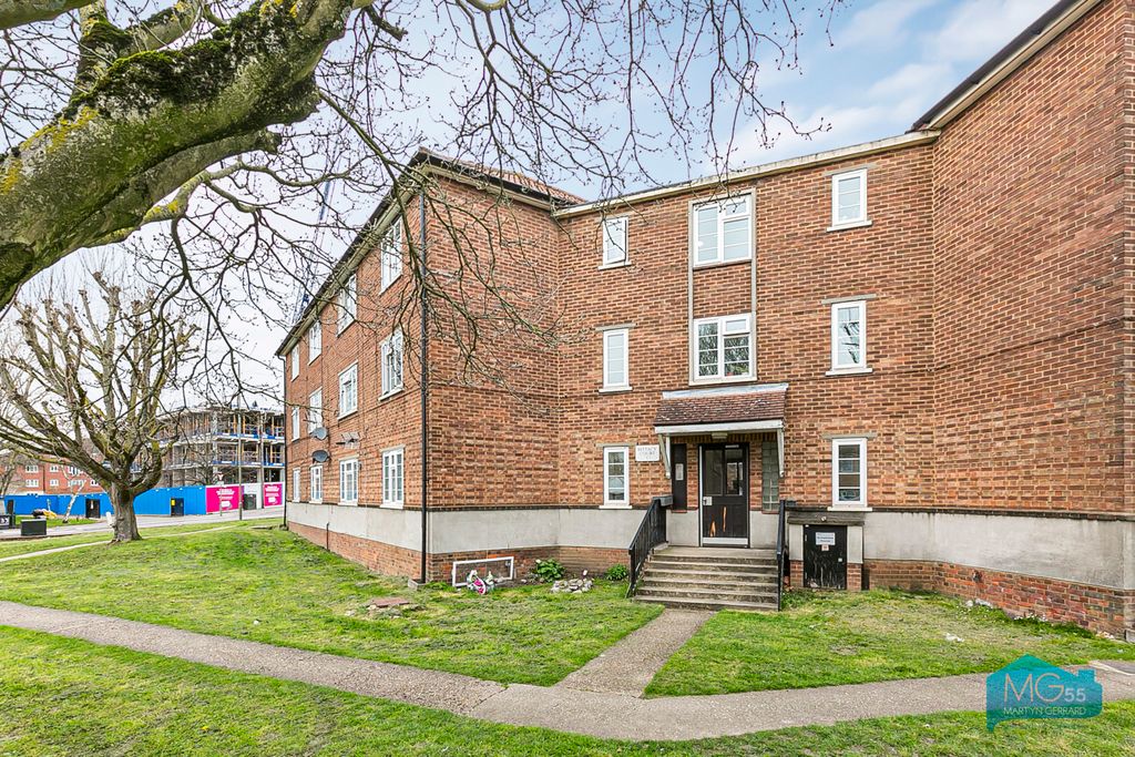 Additional image 14 of 2 bed flat to rentBittacy Court, Frith Lane, London NW7