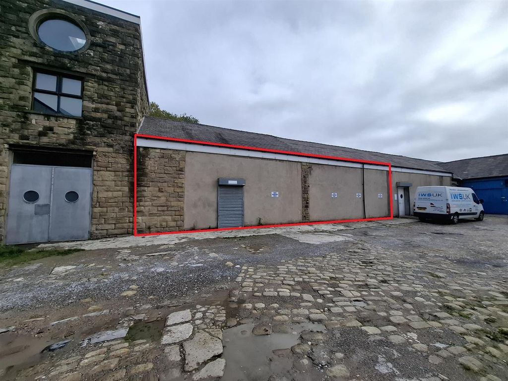 Property photo 1 of 6 2 Units Red Edge.Jpg