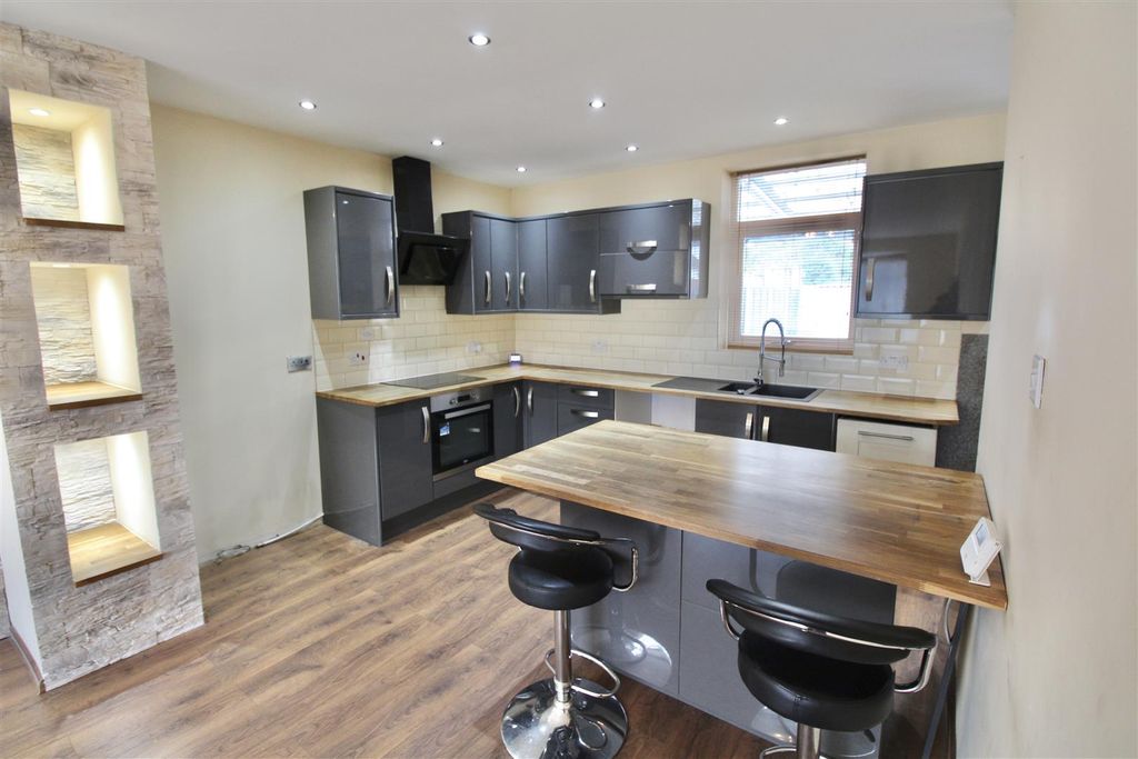 Property photo 2 of 11 Img_2367.Jpg