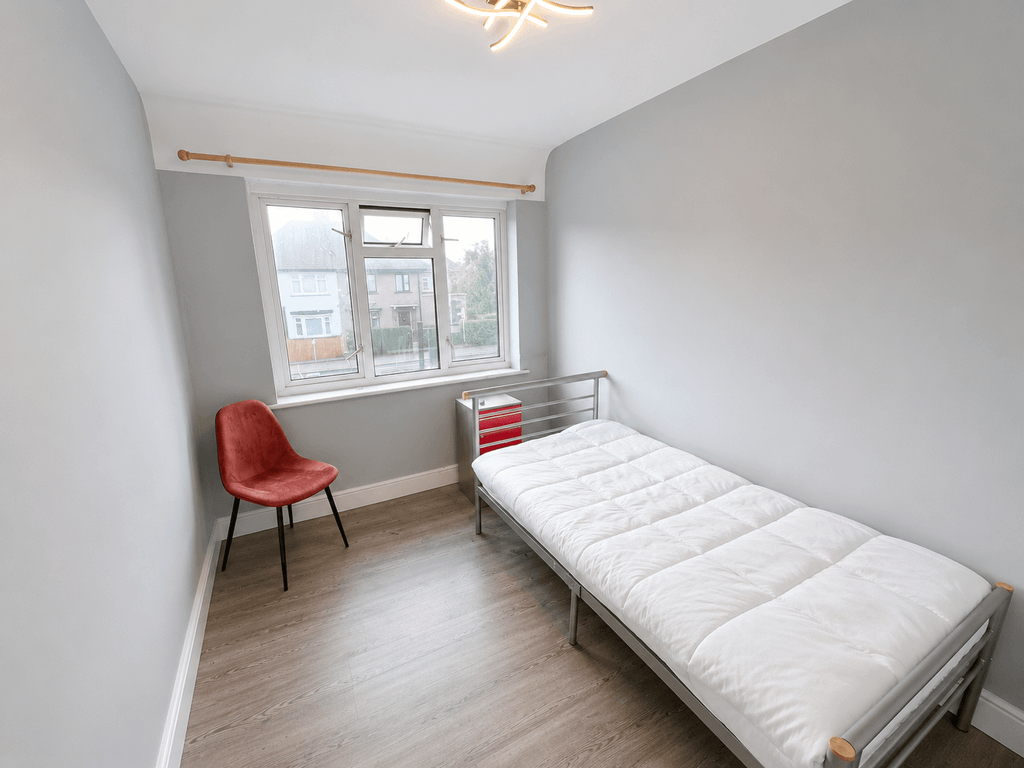Property photo 3 of 4 155d8A0F-66Da-4d49-Bf4c-477A4852Bf7B