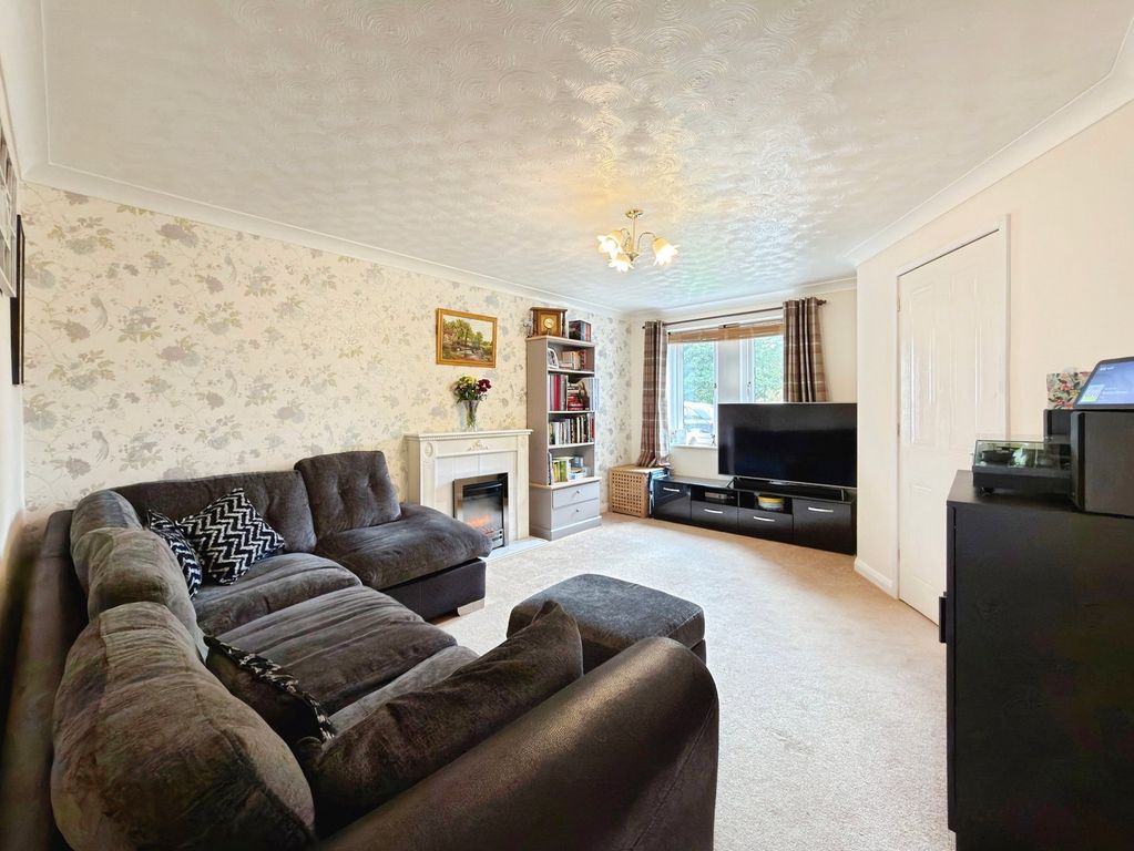 Property photo 3 of 15