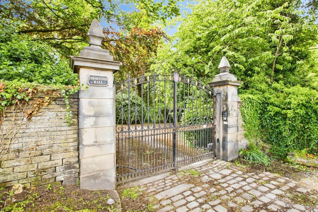 Property photo 3 of 42 Thornton_Hall_001.Jpg