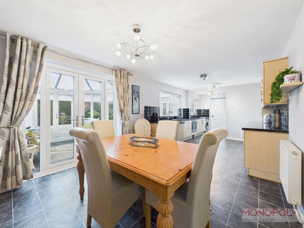 Property photo 3 of 38 Cam04439G0-Pr0204-Still018.Jpg