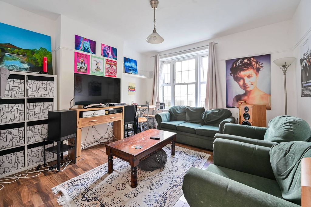 Property photo 2 of 7