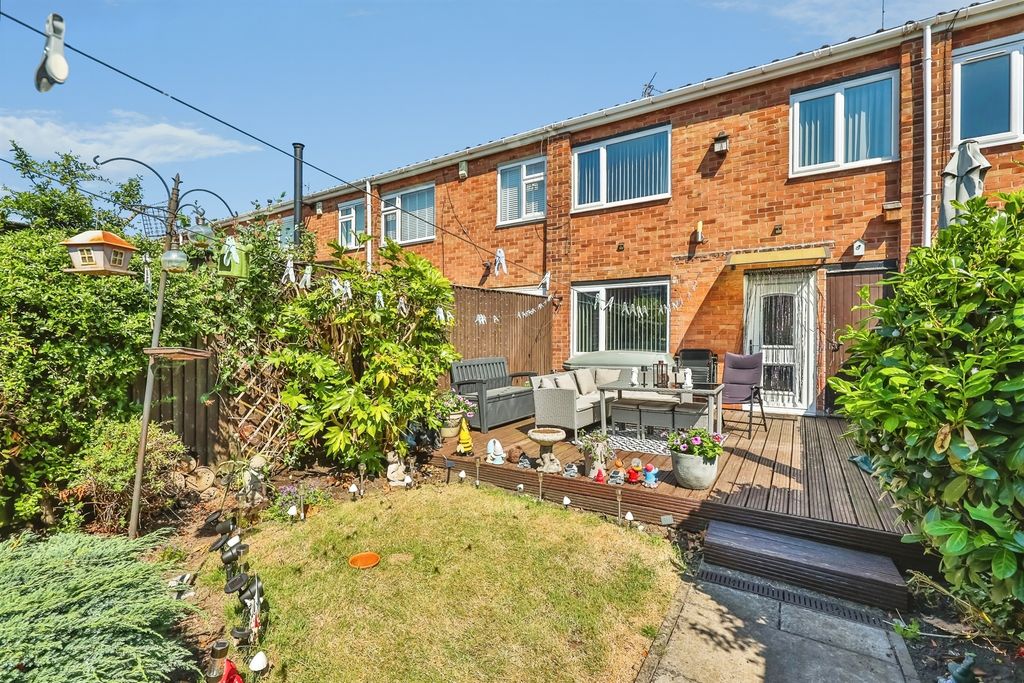 Property photo 2 of 16