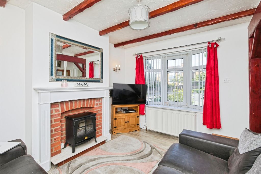 Property photo 2 of 17