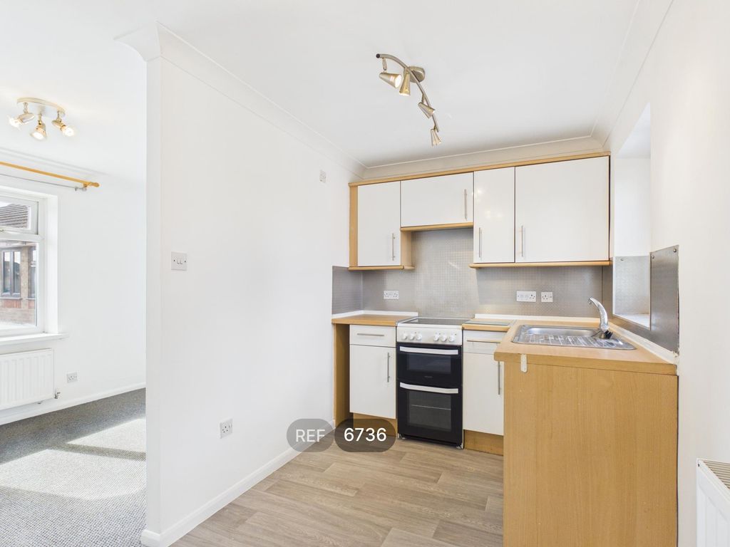 Property photo 3 of 13 Kitchen / Living Area