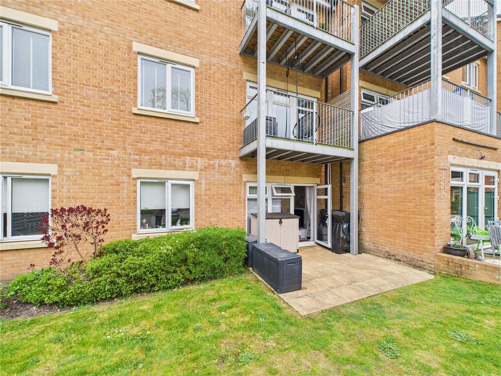 Property photo 1 of 17 Picture No. 33