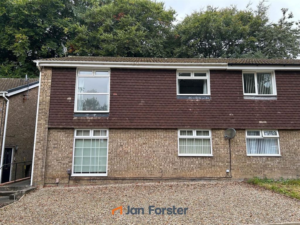 Property photo 1 of 6 Front External