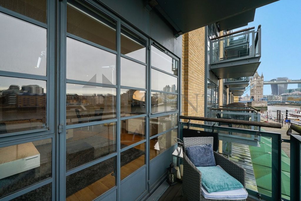 Property photo 3 of 20 Balcony