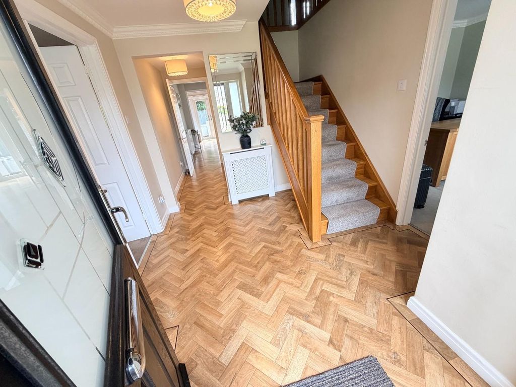 Property photo 3 of 41 Hall