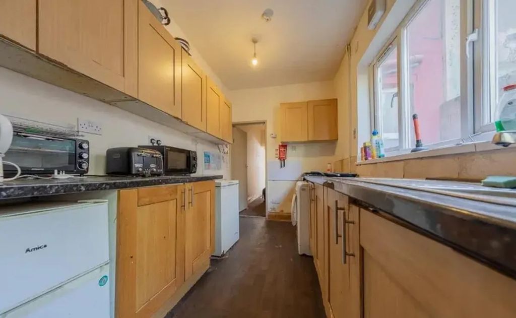 Property photo 2 of 2