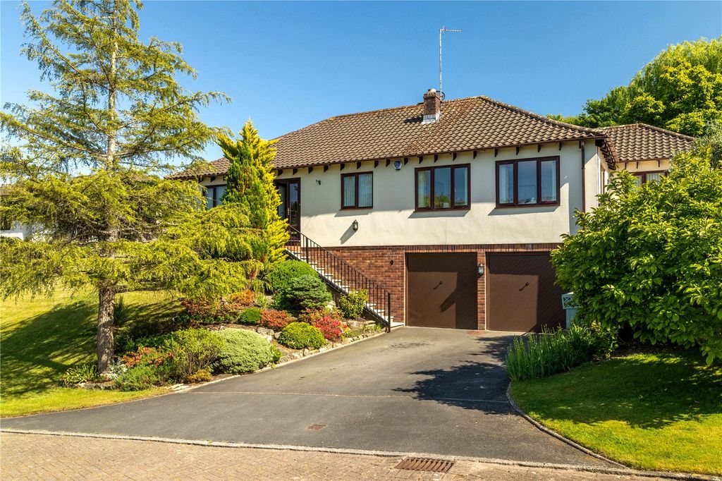 Property photo 1 of 28 Picture No. 19