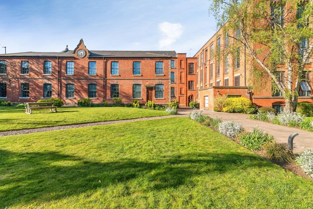 Property photo 1 of 17 Pbox-Img.Jpg