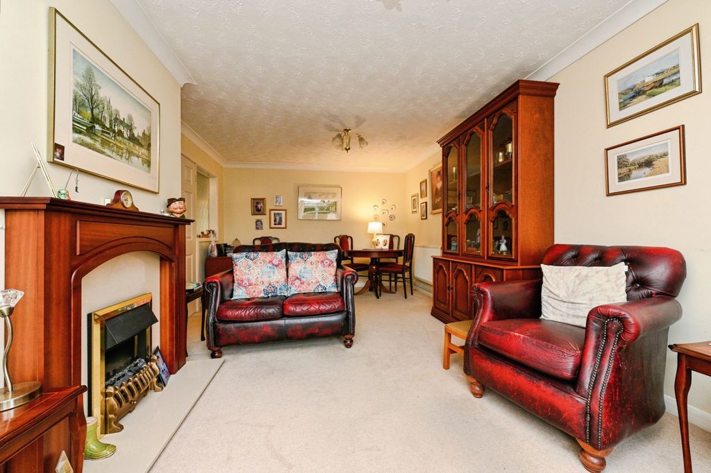 Property photo 3 of 18 Pbox-Img.Jpg