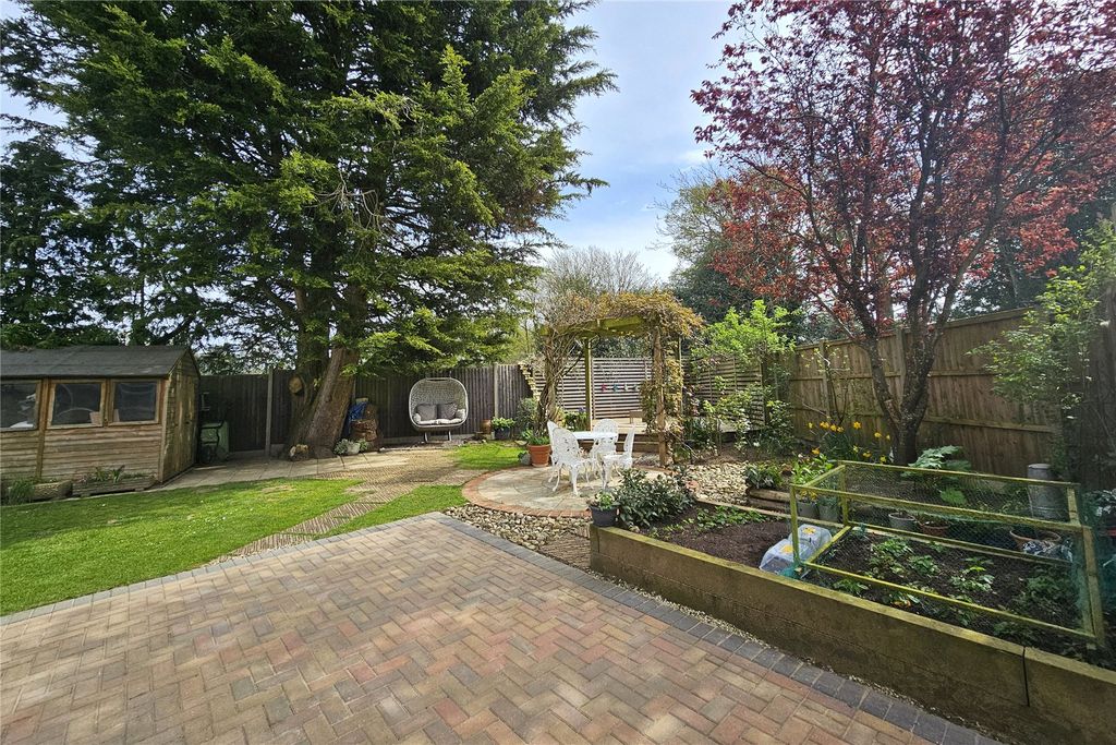 Additional image 8 of 4 bed detached house for saleLiphook, Hampshire GU30