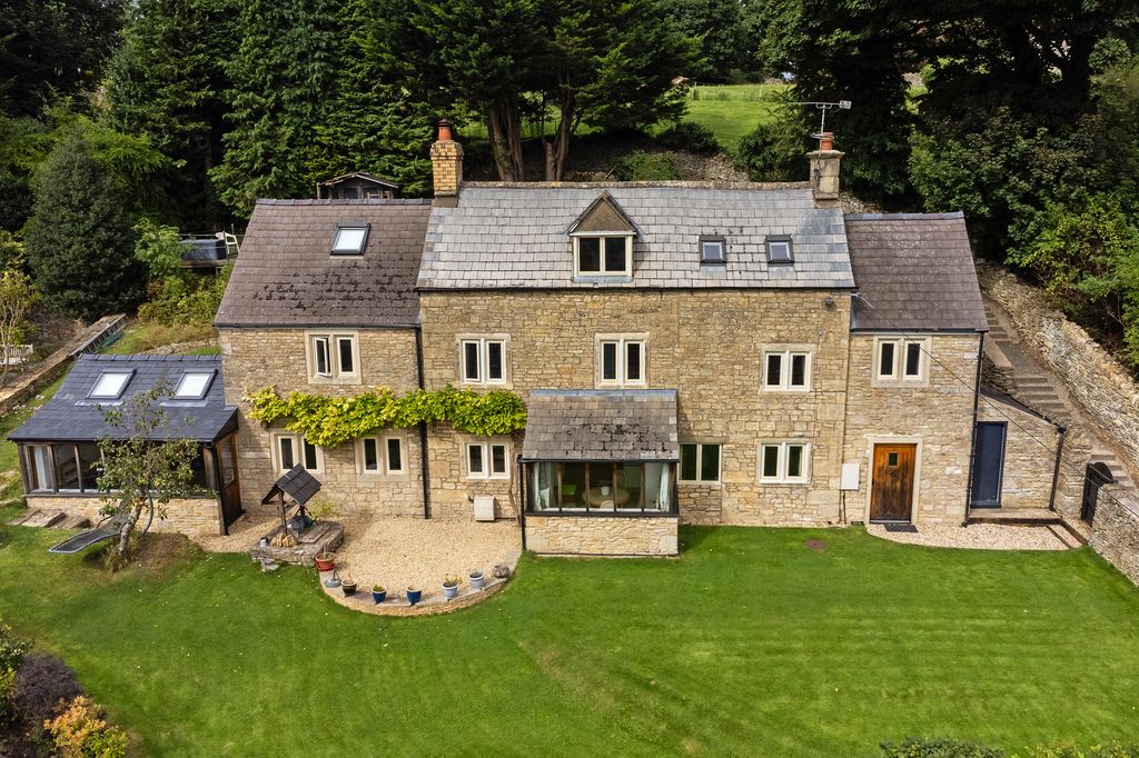 Property photo 1 of 19