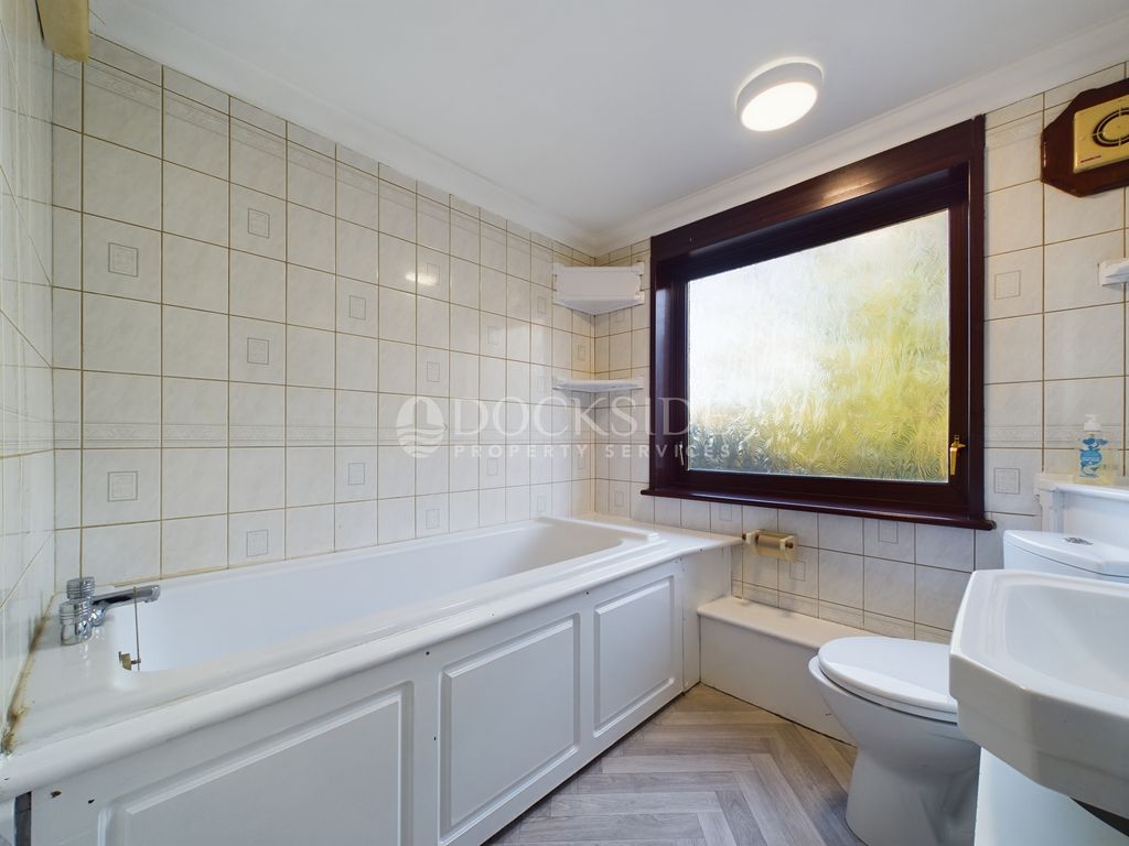 Property photo 3 of 3