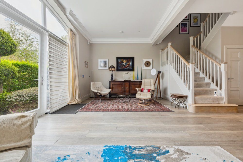 Property photo 2 of 22 Sitting Room