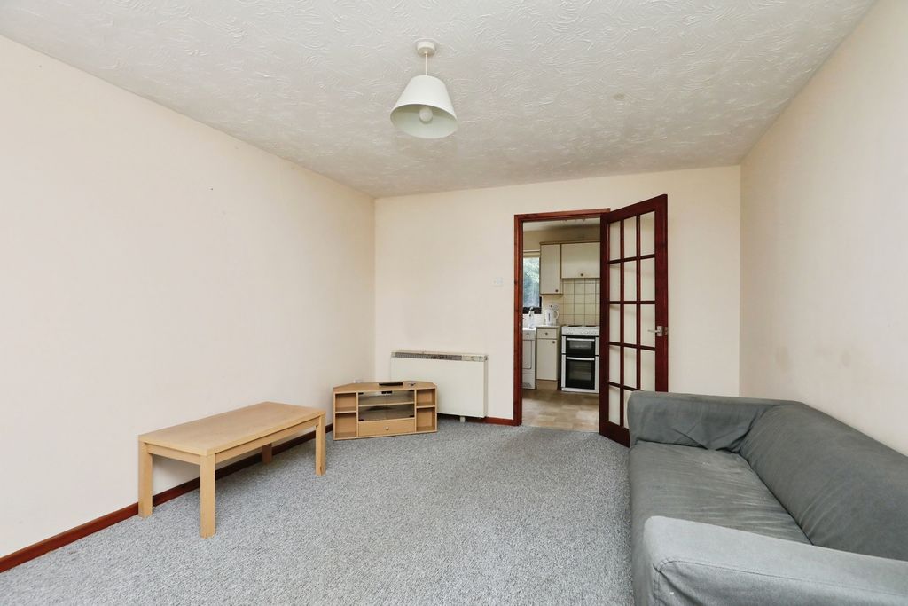 Property photo 2 of 16 Photo