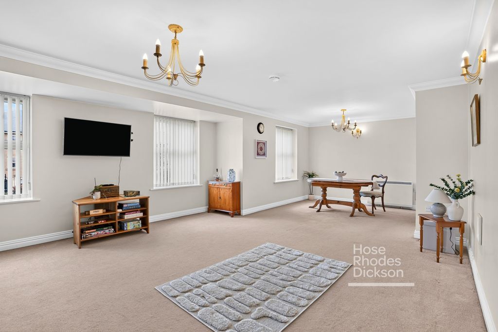 Property photo 1 of 14 Pbox-Img.Jpg