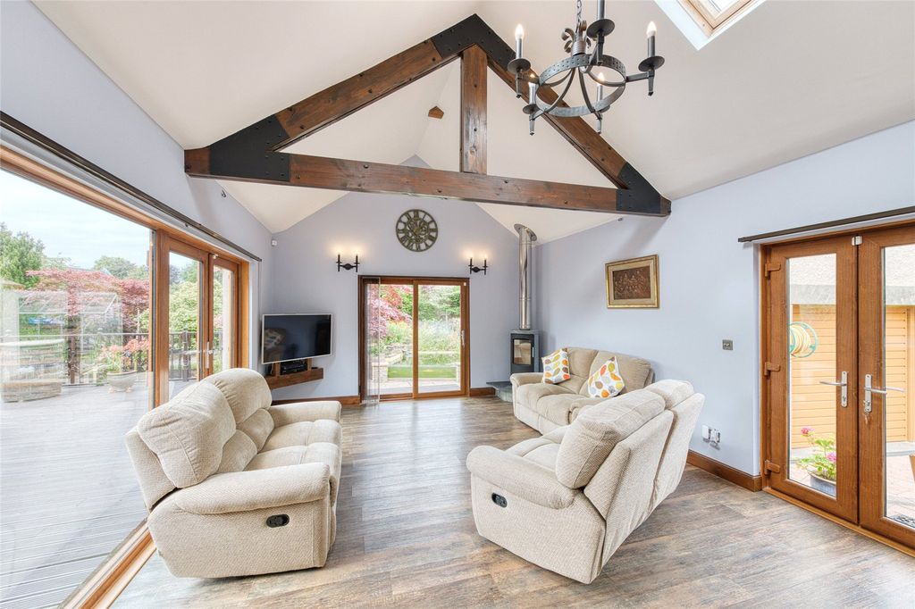 Property photo 2 of 37 Braemore, Longniddry