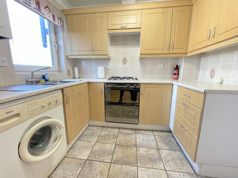 Property photo 2 of 10 Southcliff Hall