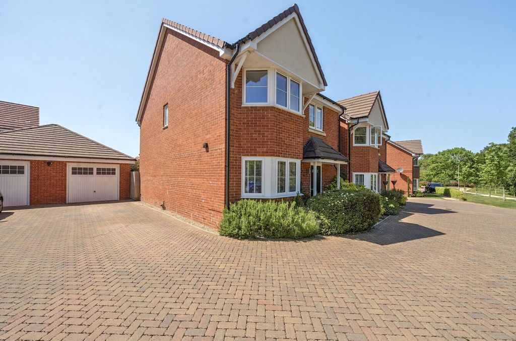 Property photo 1 of 21 1293551-1-6827365...