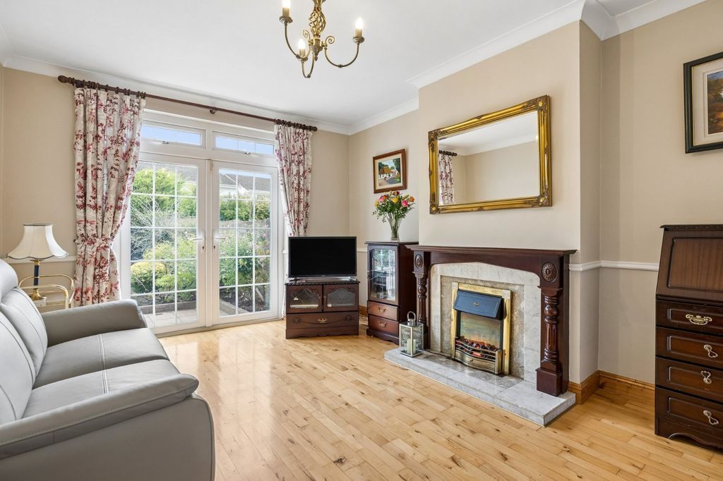 Property photo 3 of 17 Picture No. 14