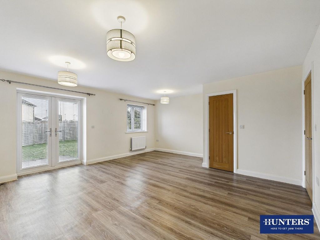 Property photo 3 of 18 Living Dining Room