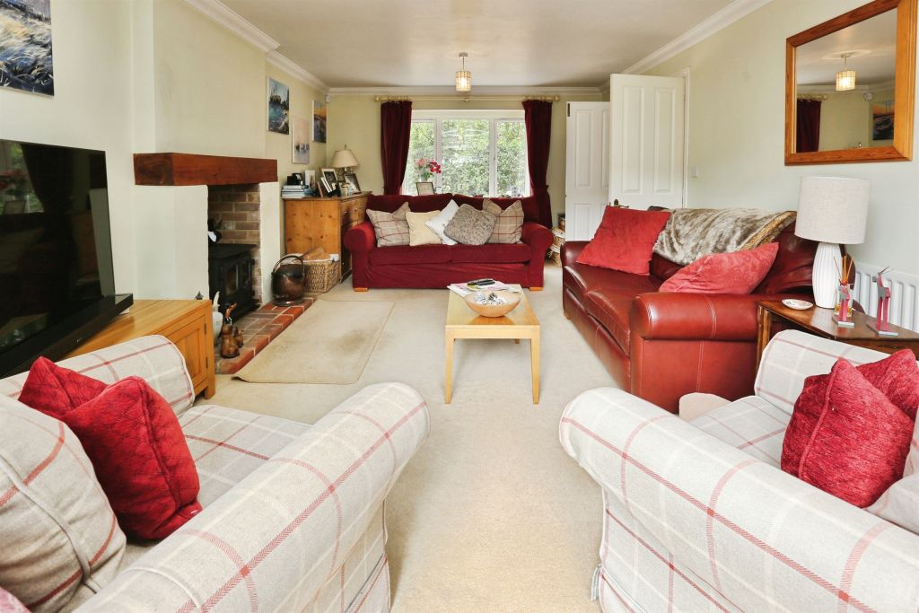 Property photo 3 of 31