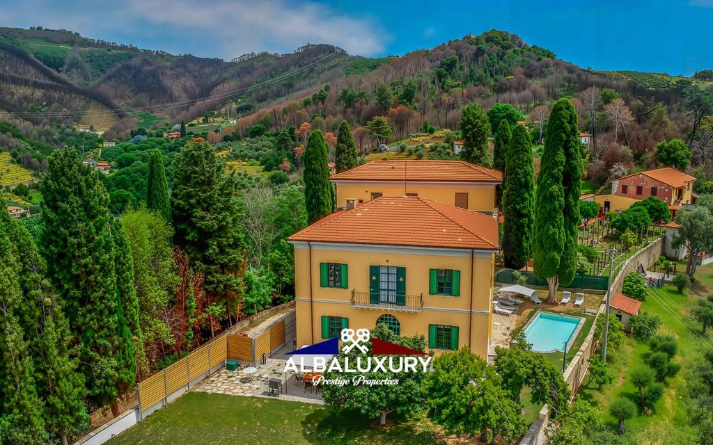 Property photo 2 of 38