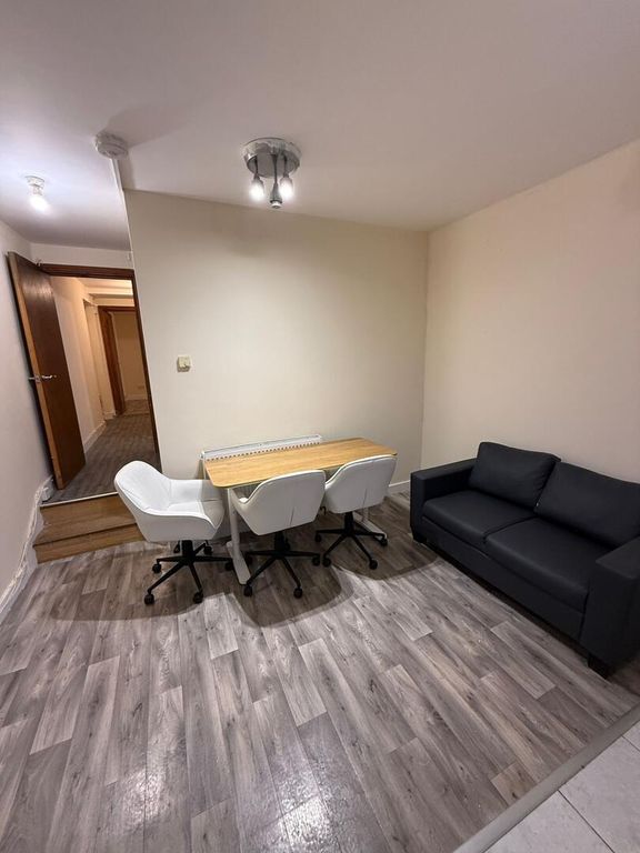 Property photo 1 of 5 Dining Room