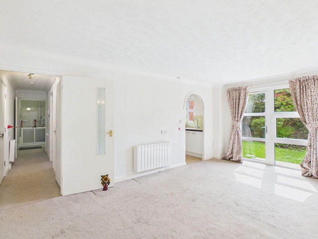 Property photo 3 of 13 Photo 4