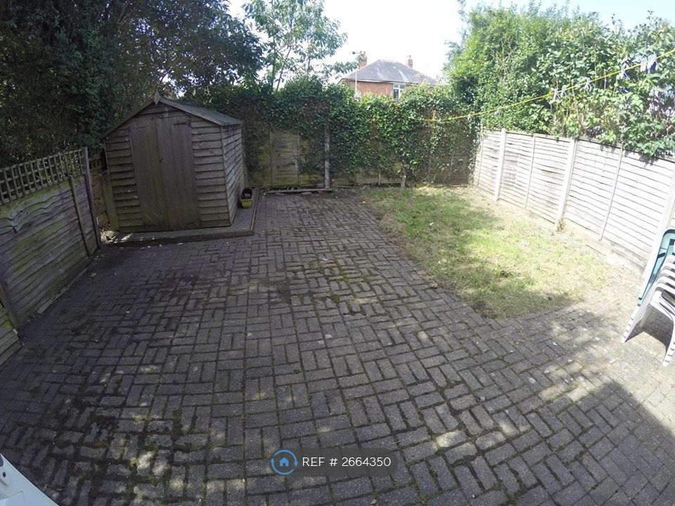 Property photo 2 of 11