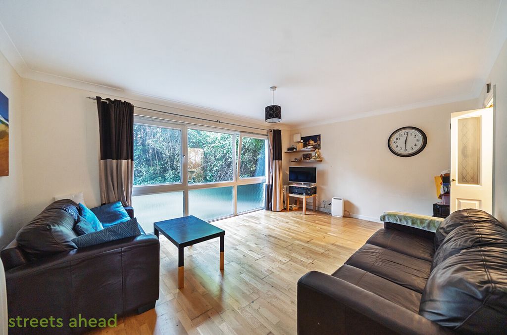 Property photo 1 of 16 E87A78d5-A644-461...