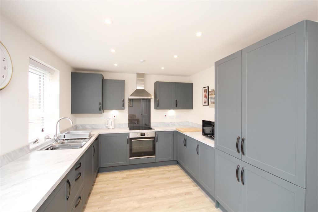 Property photo 3 of 19 Kitchen 1.Jpg_Enhanced (1).Jpg