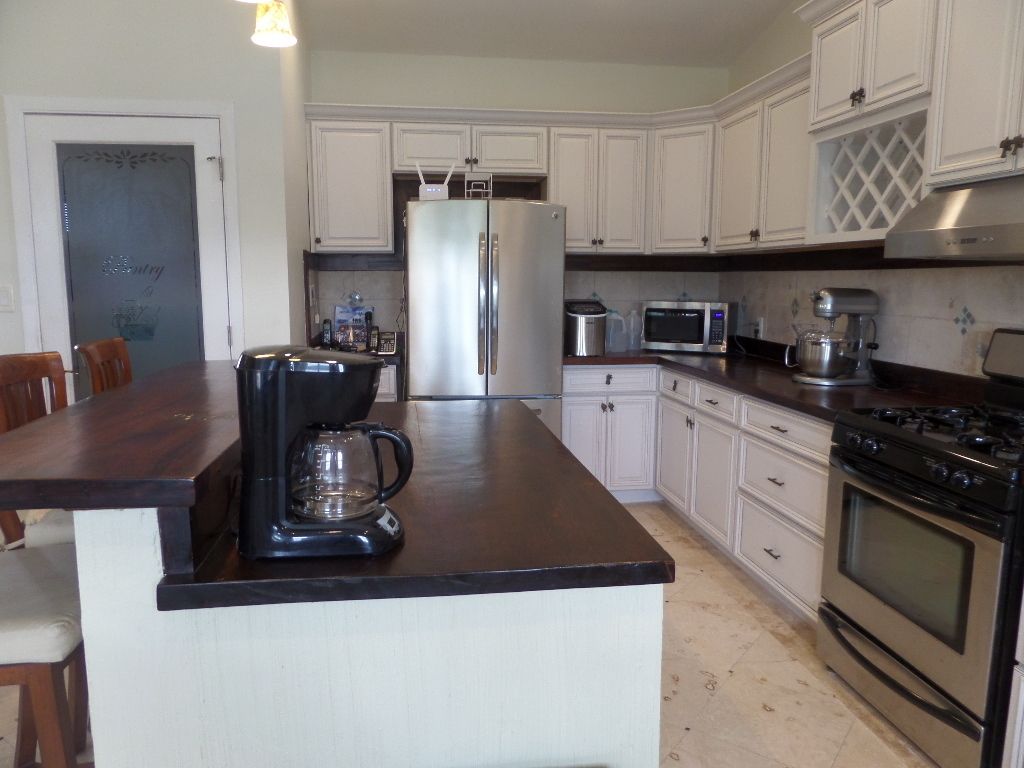 Property photo 2 of 30