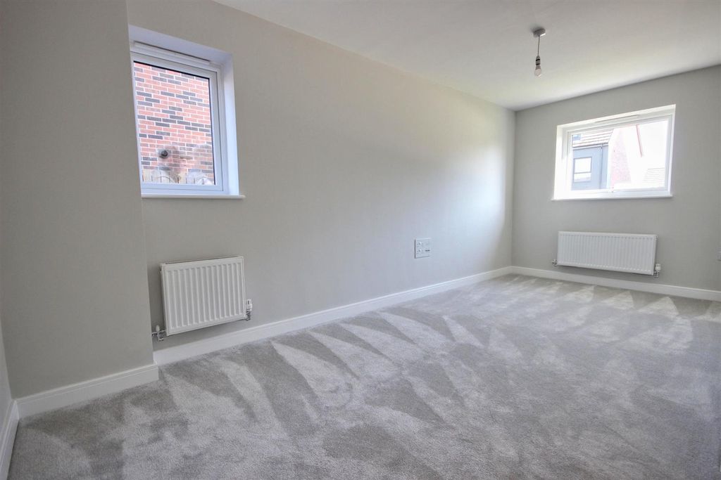 Property photo 2 of 26 Img_9116-Img_9118_Lzn.Jpg